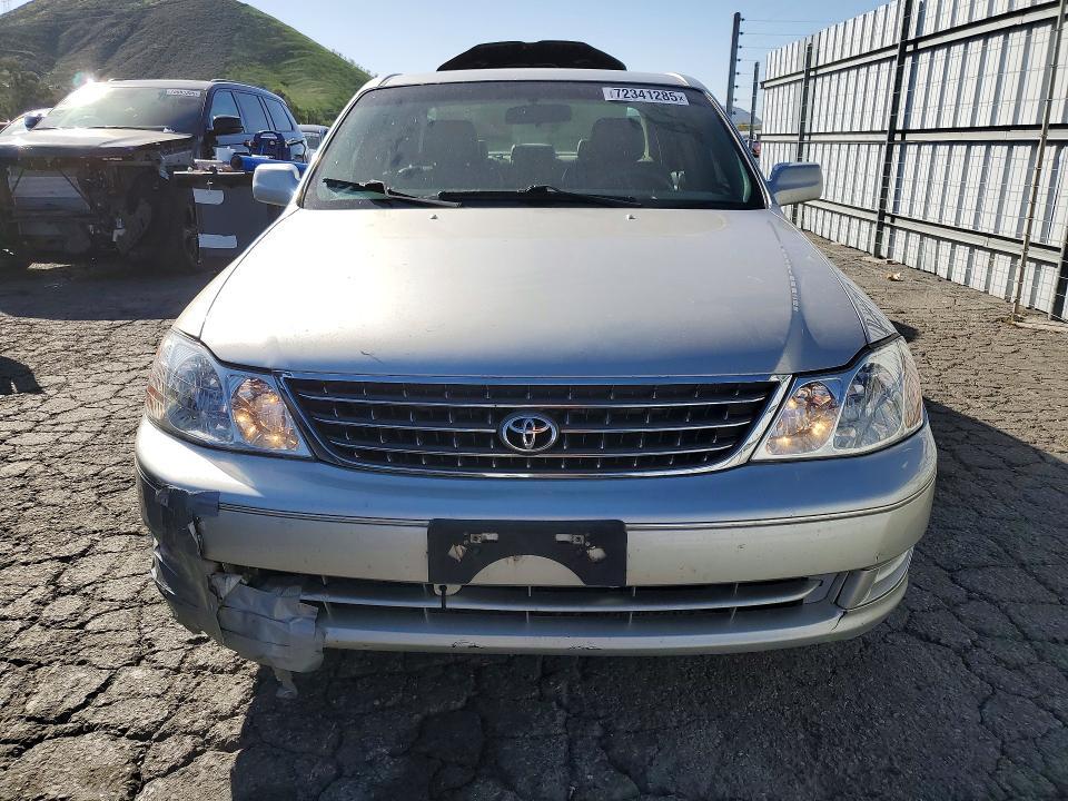 2003 Toyota Avalon xl