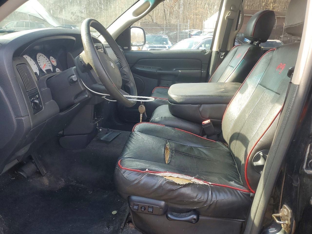 2004 Dodge RAM 1500 ST