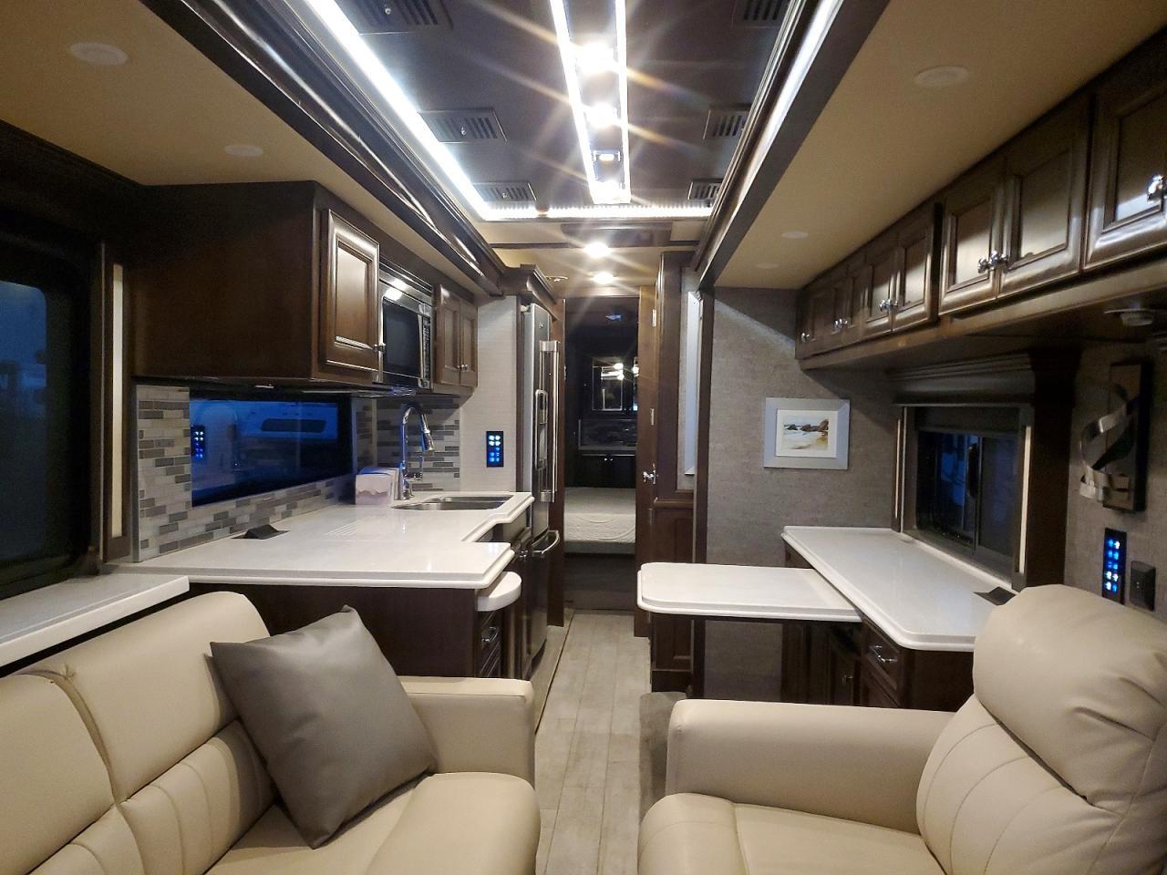 2020 Tiffin Phaeton RV