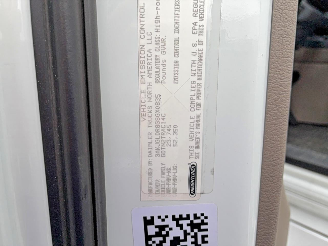 2016 Frht Cascadia 1-Trucks Truck Cab AND Chassi