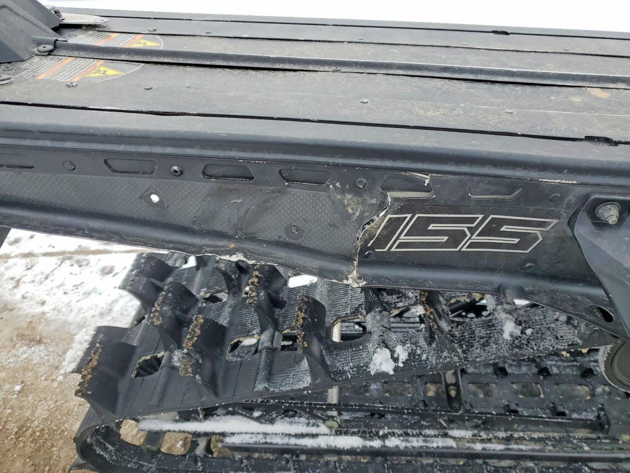 2016 Polaris Unknown-Snowmobile