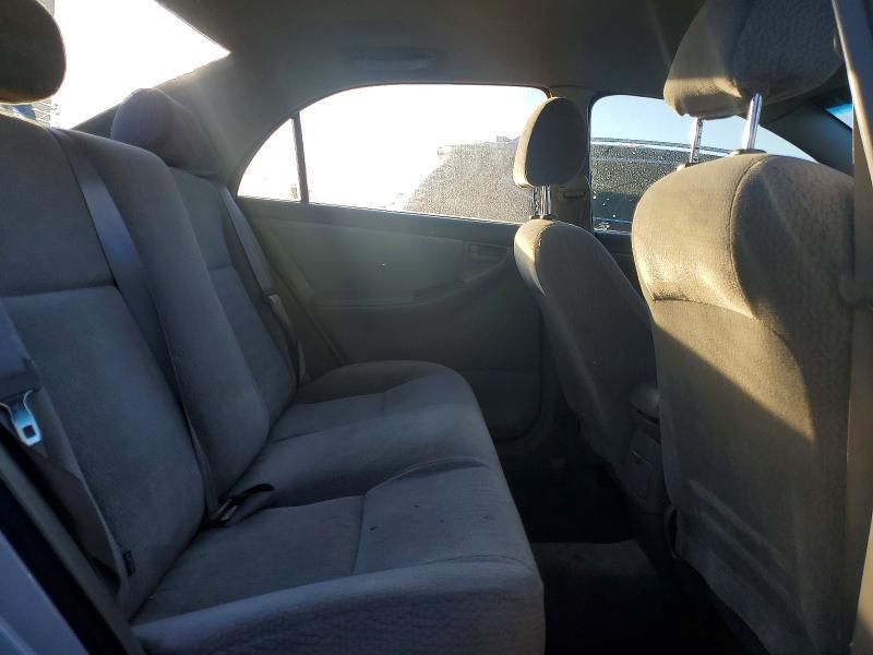 2004 Toyota Corolla le