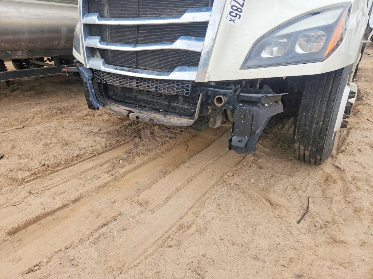 2021 Freightliner Cascadia 126