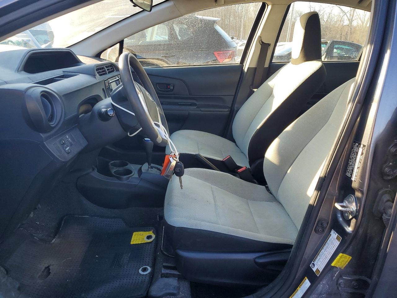 2015 Toyota Prius c