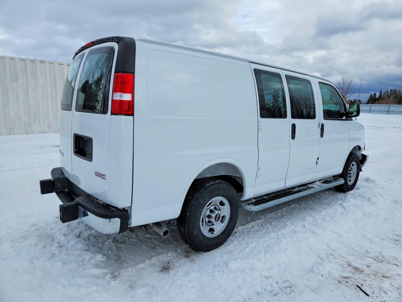 2025 GMC Savana G2500