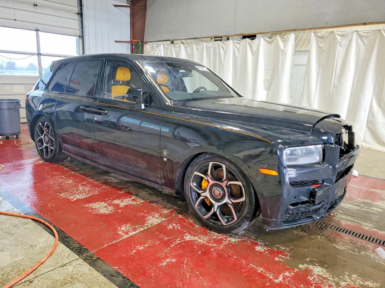 2020 Rolls-Royce Cullinan Black Badge