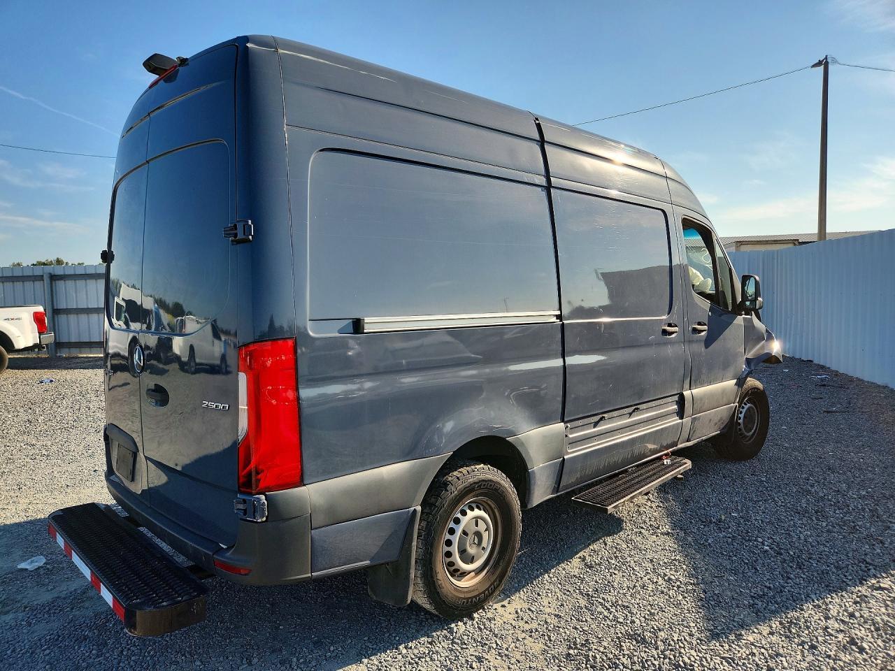 2019 Mercedes-Benz 2019 Mercedes Benz Sprinter 2500 Delivery Van