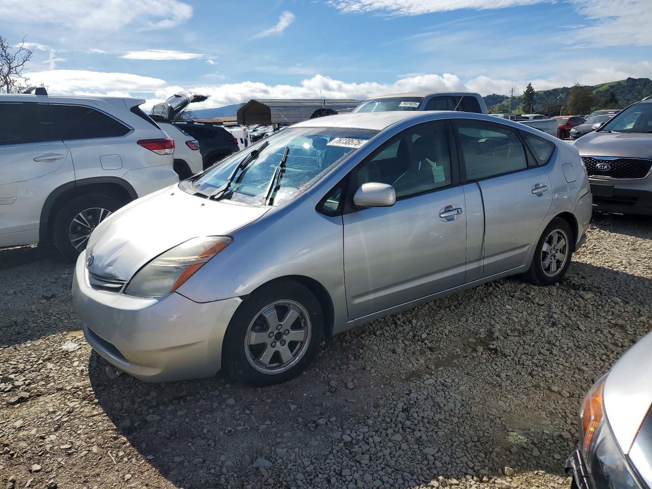2004 Toyota Prius Base