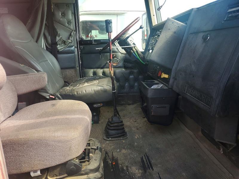 1997 Kenworth T600 Semi Truck