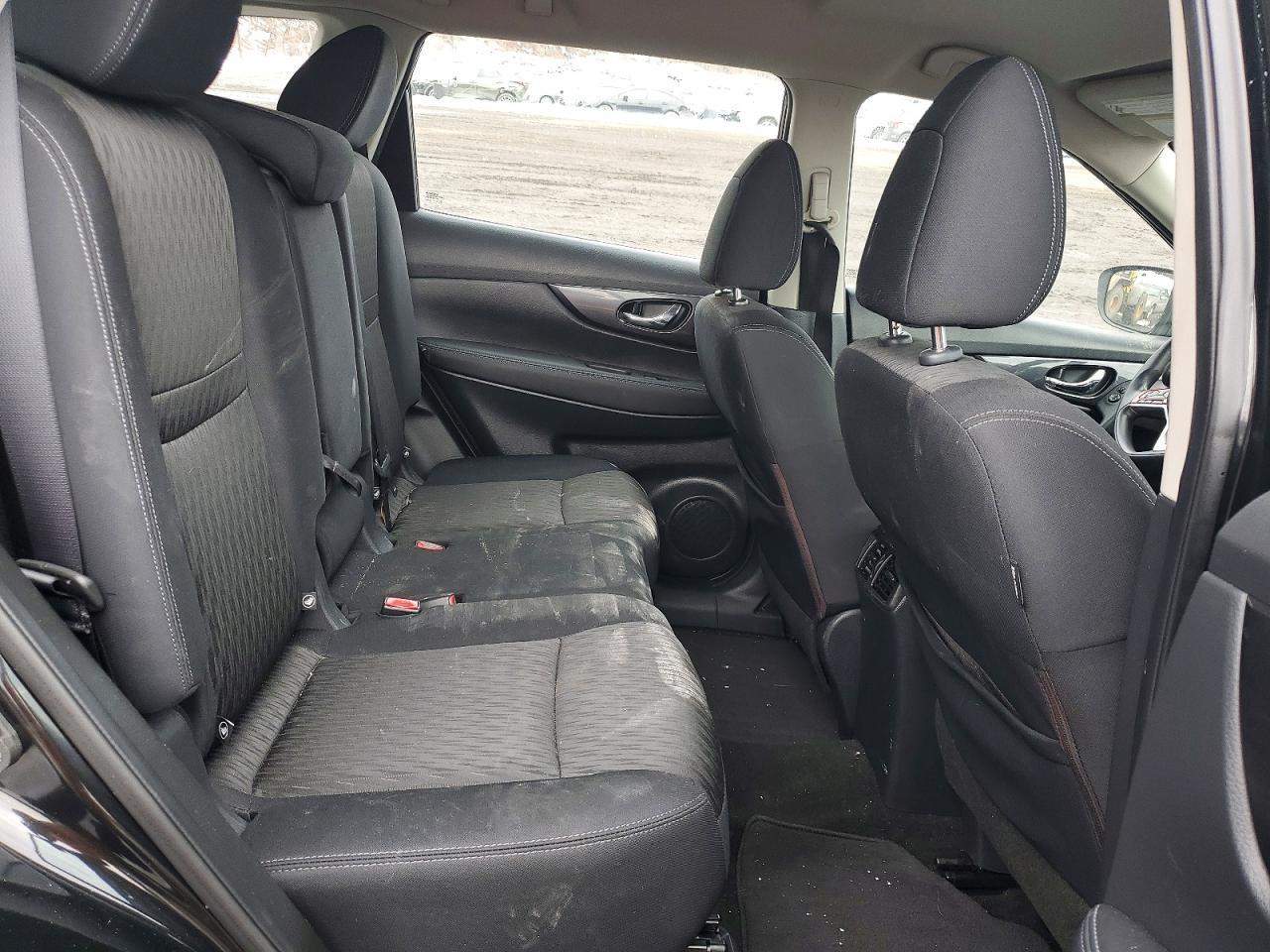2017 Nissan Rogue s