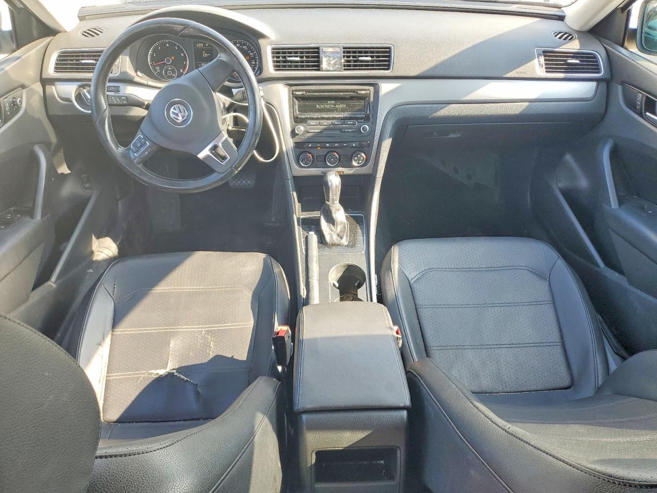 2015 Volkswagen Passat s