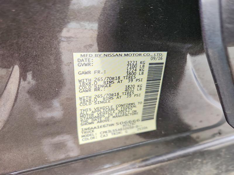 2017 Nissan Titan SV
