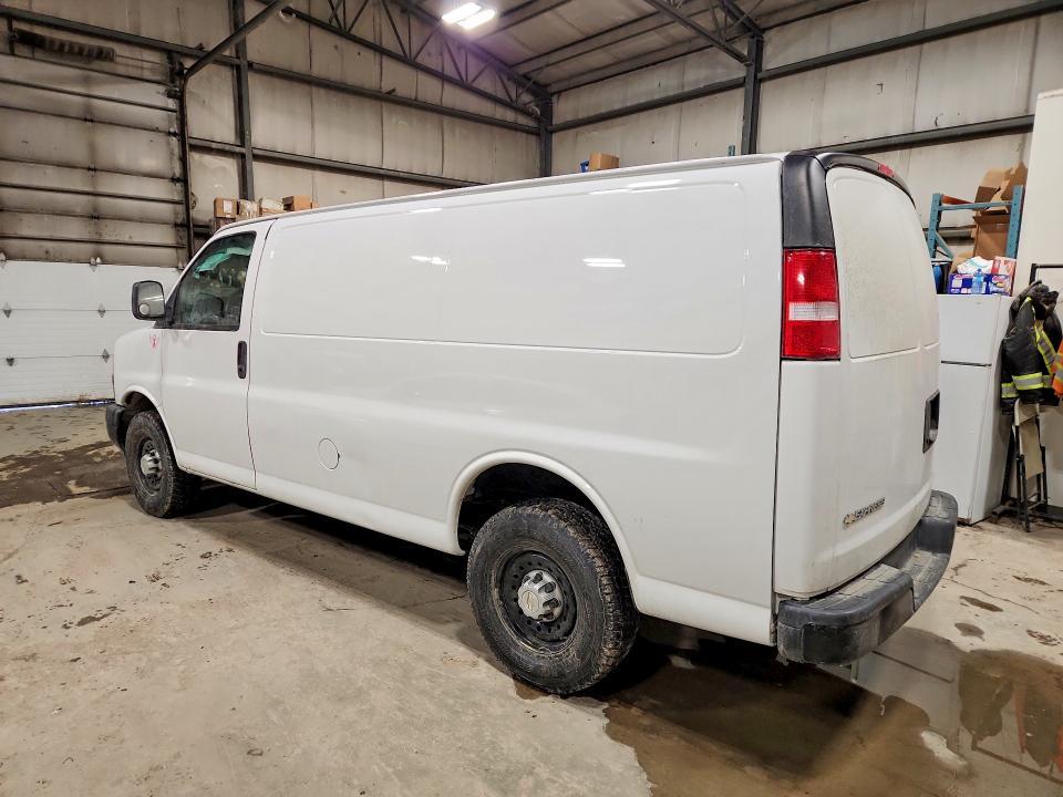 2022 Chevrolet Express G2500