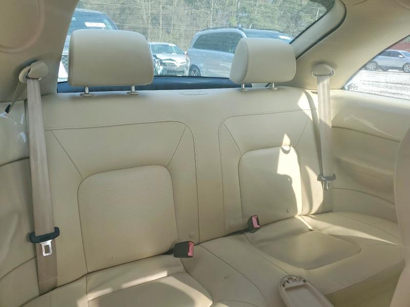 2008 Volkswagen New Beetle s