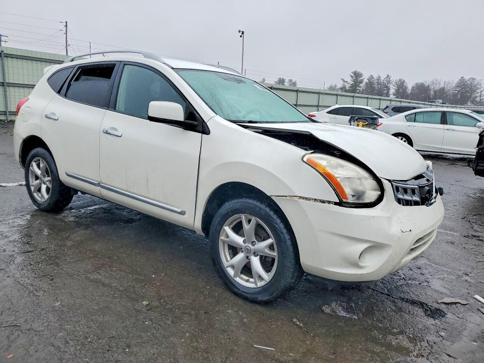 2011 Nissan Rogue s