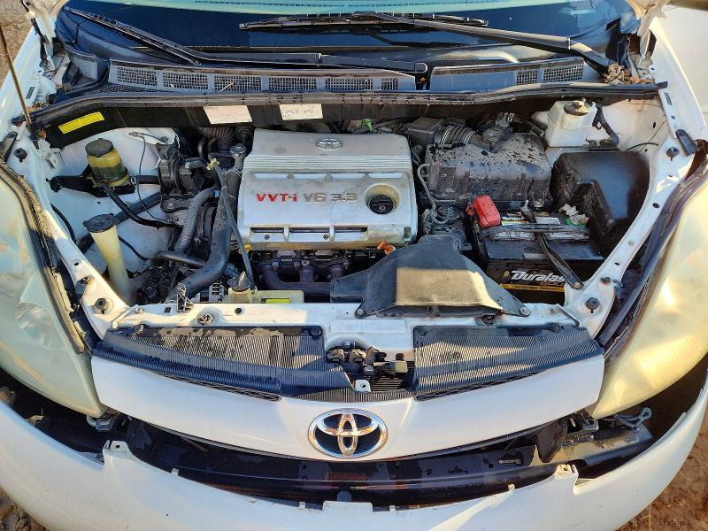 2006 Toyota Sienna le 8 Passenger