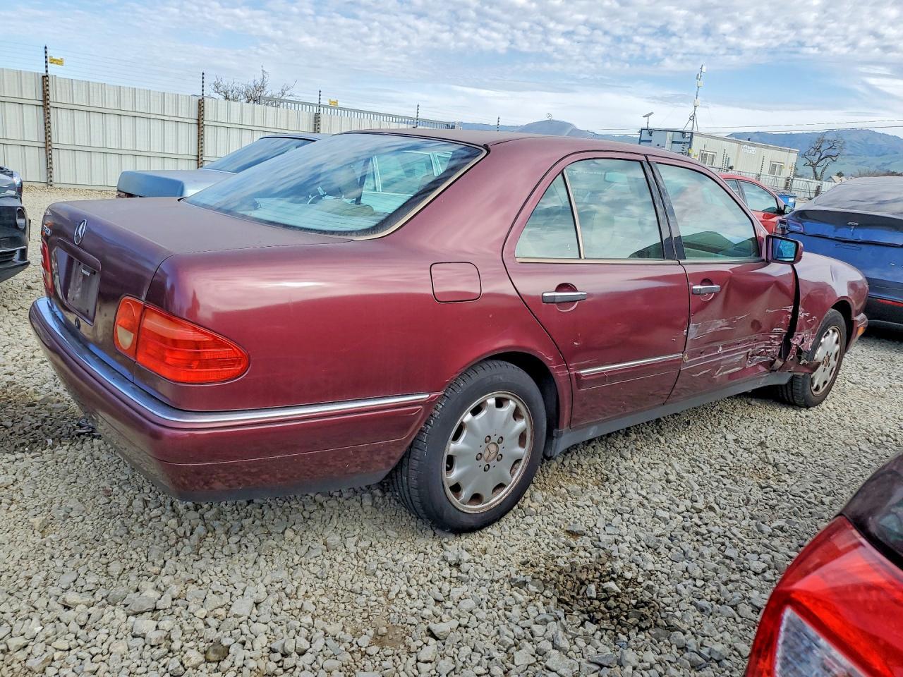 1998 Mercedes-Benz E 320