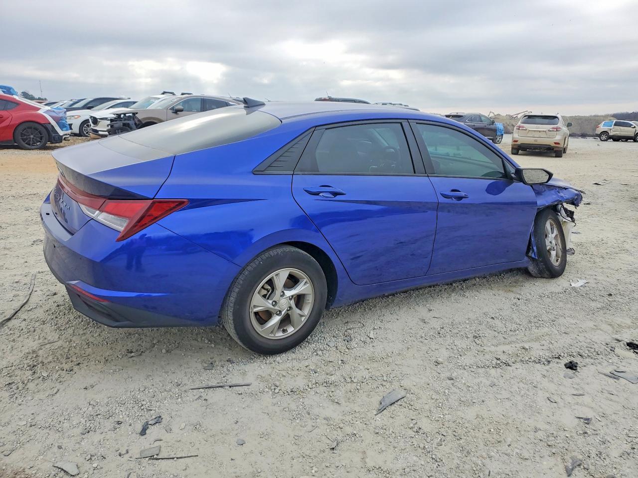 2023 Hyundai Elantra se