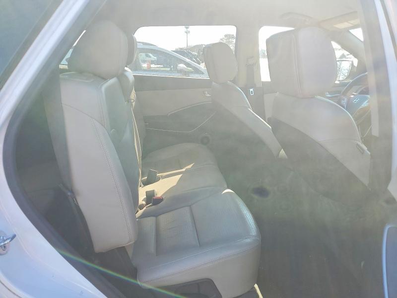 2013 Hyundai Santa fe gls