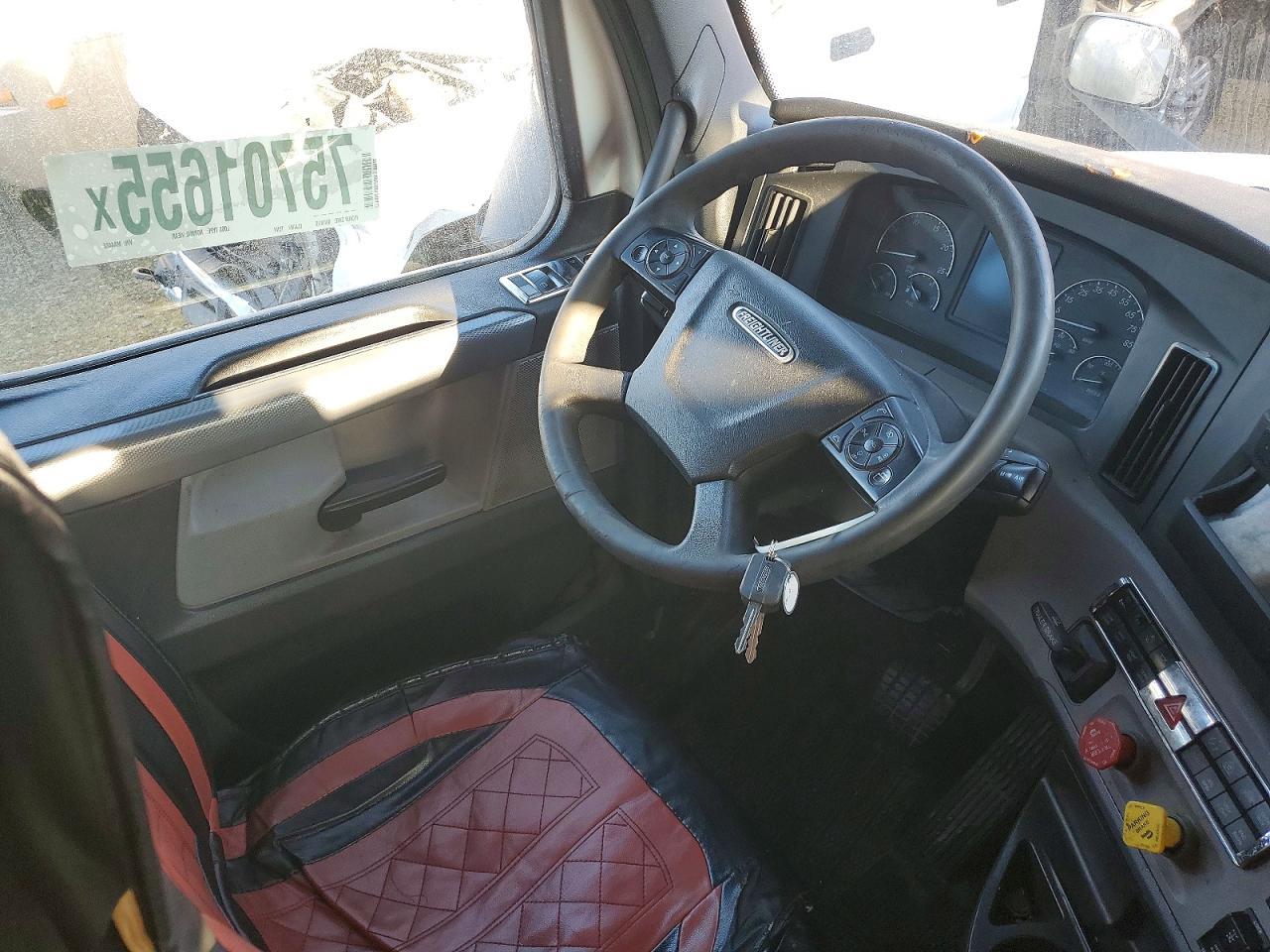 2021 Freigliner 2021 Freightliner Cascadia 126 Semi Truck