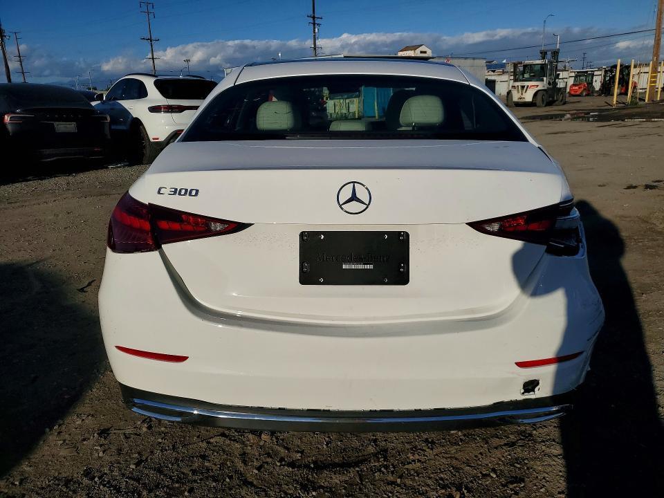 2022 Mercedes-Benz C300