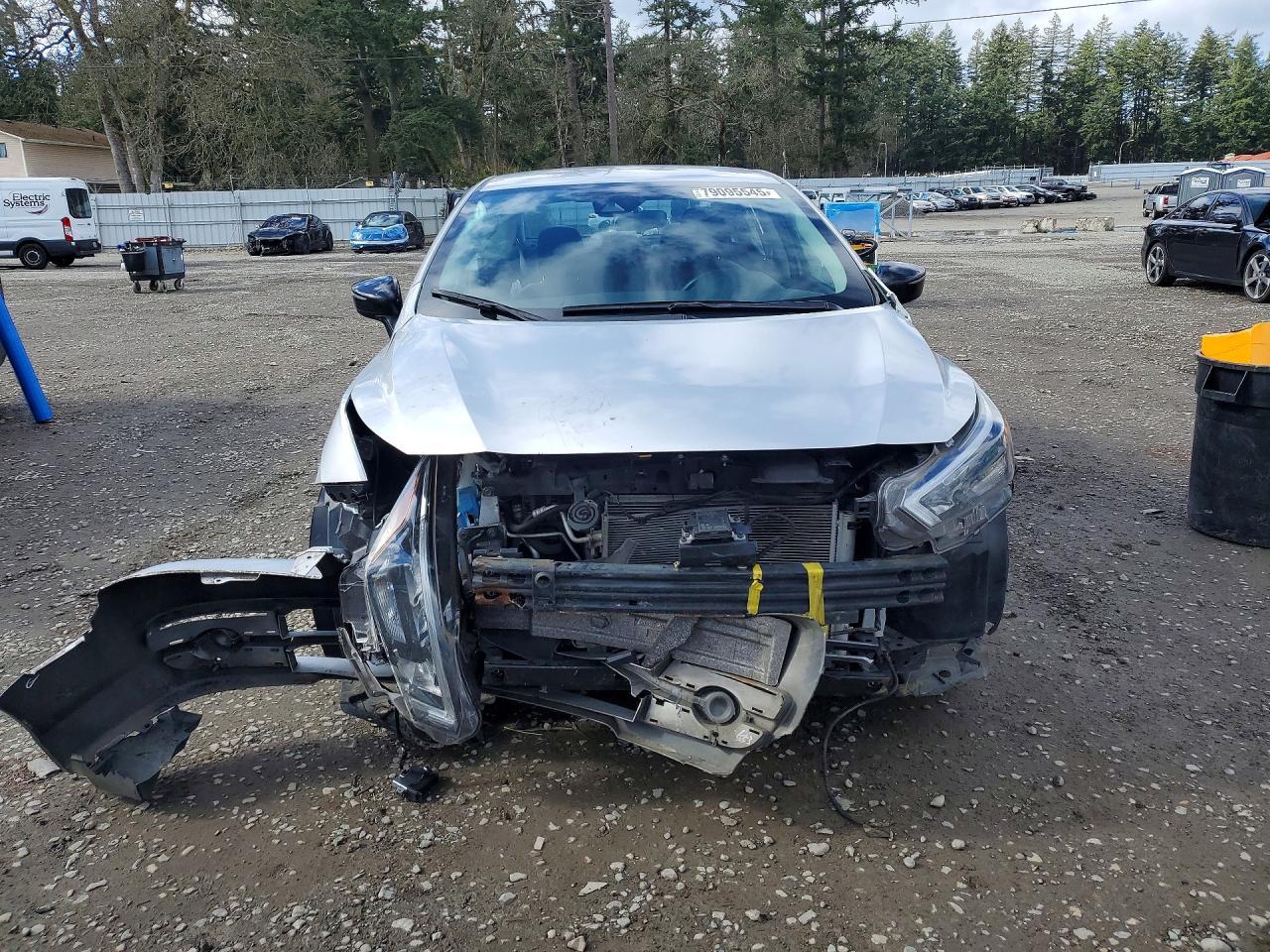 2020 Nissan Versa sr