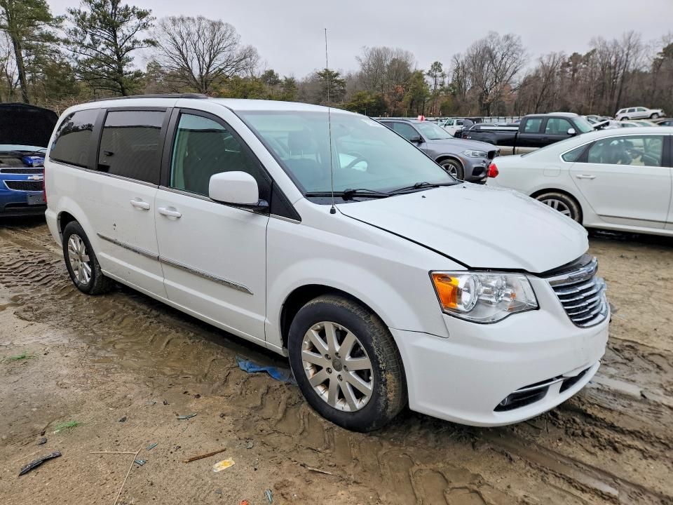2016 Chrysler Town & Country Touring