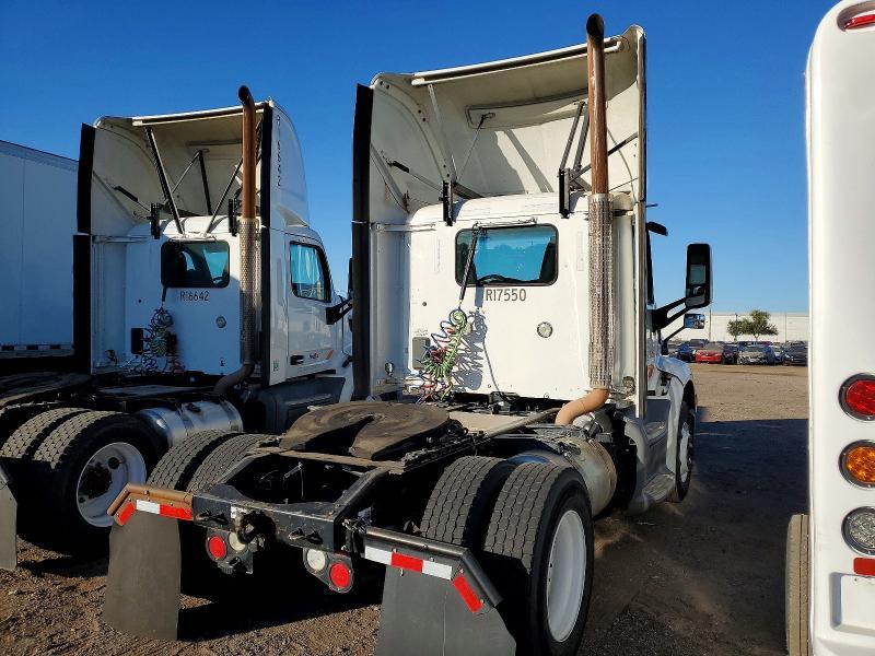 2016 Peterbilt 579 Semi Truck