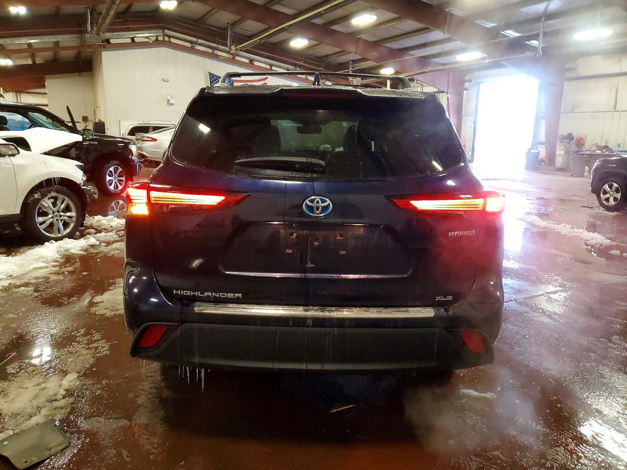 2023 Toyota Highlander Hybrid xle