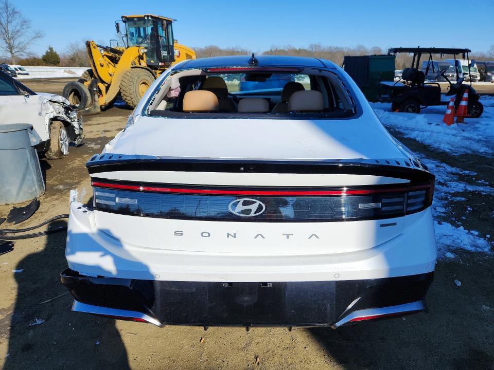 2025 Hyundai Sonata Hybrid