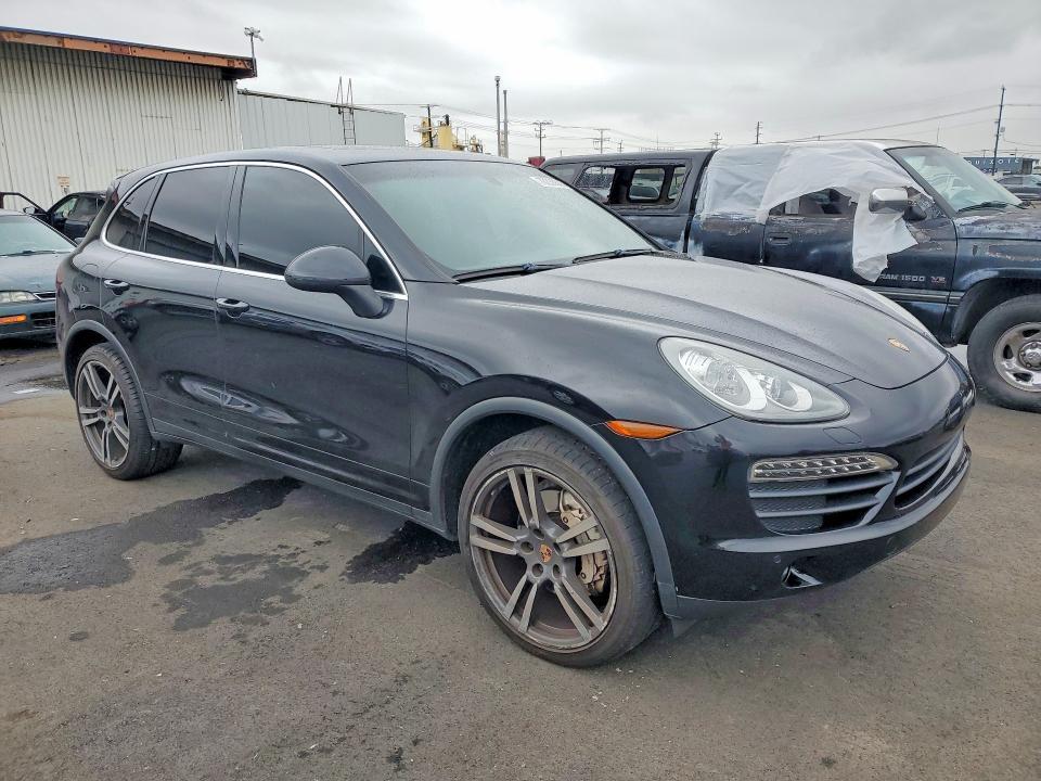 2013 Porsche Cayenne s