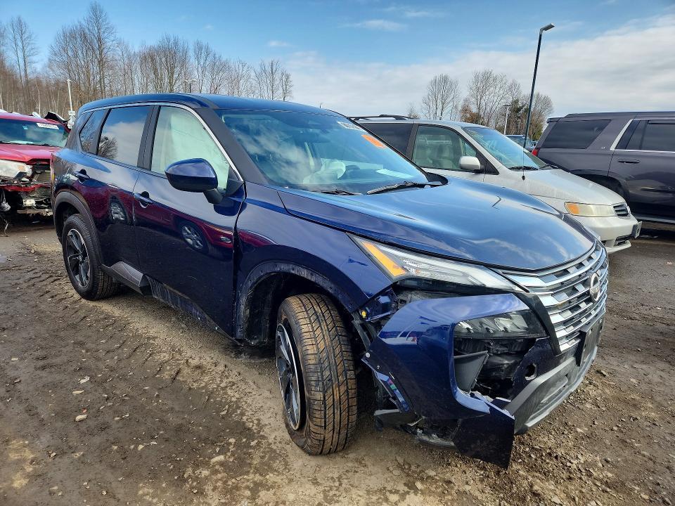 2025 Nissan Rogue sv