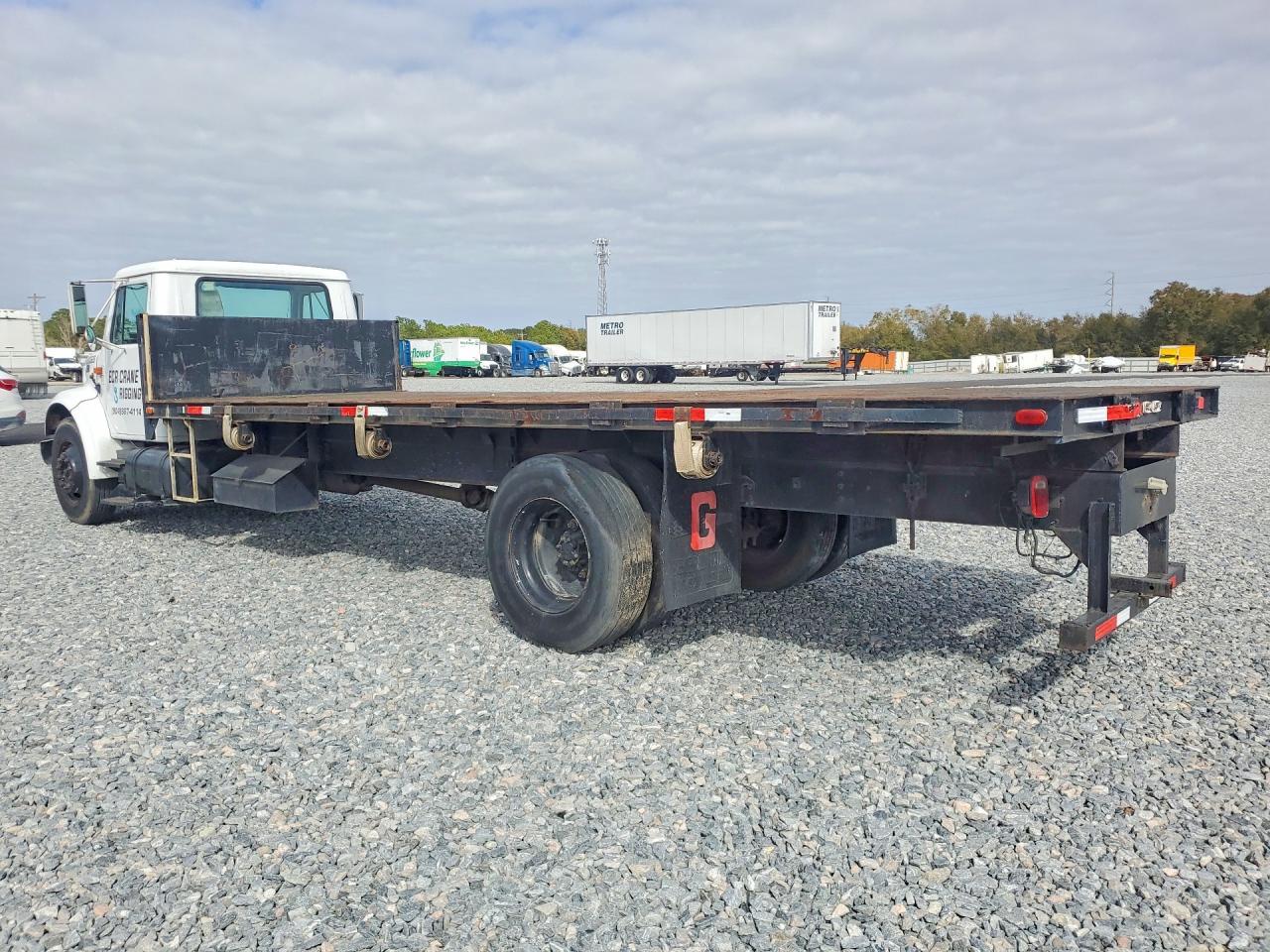 1996 International 4900 Flatbed Truck