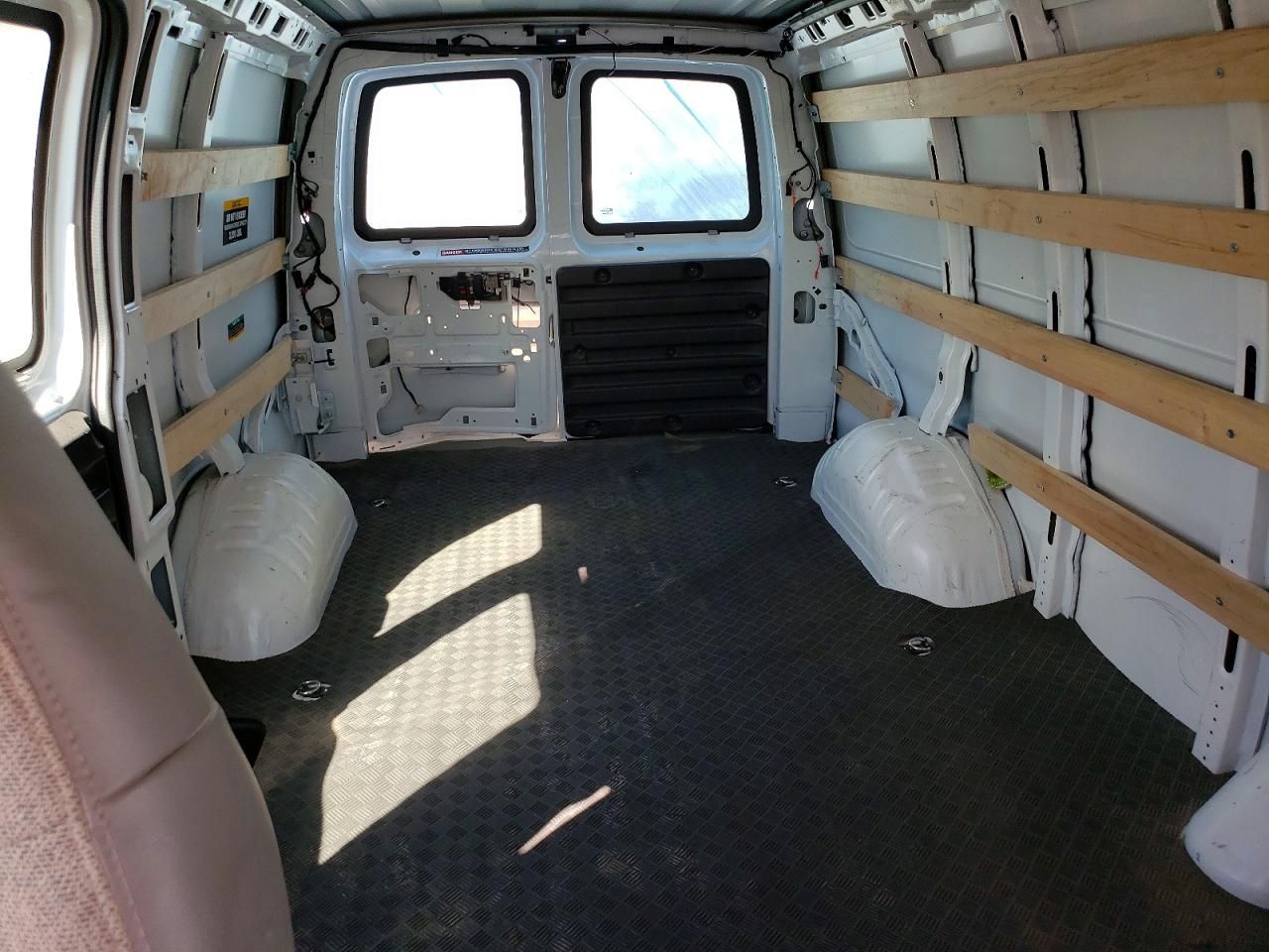 2024 GMC Savana G2500