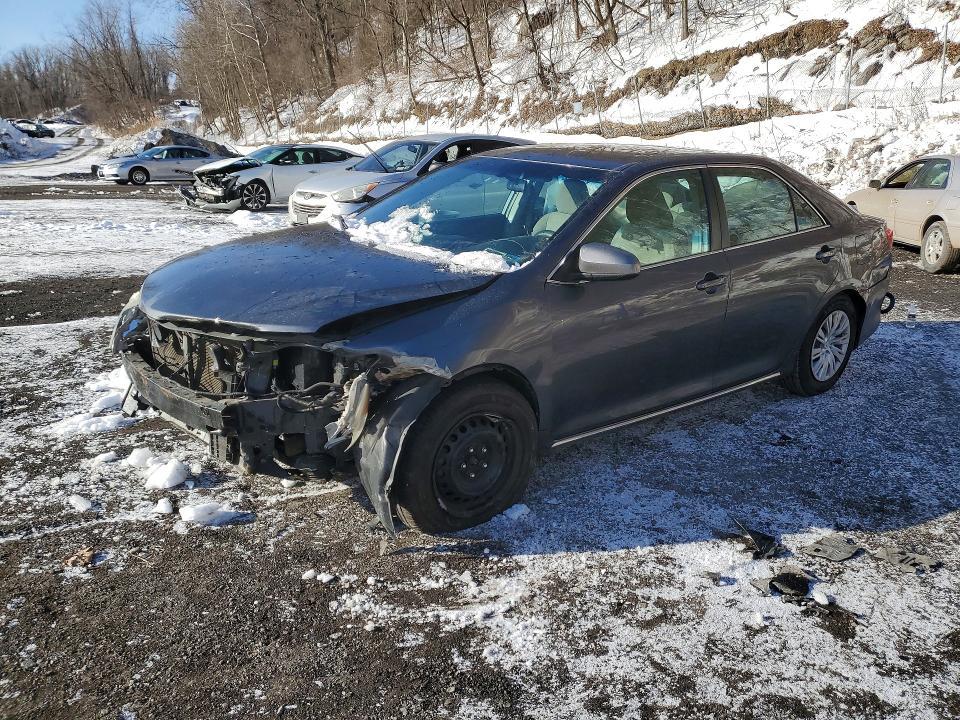 2012 Toyota Camry le
