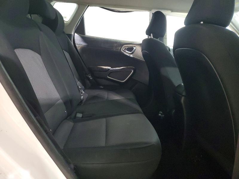 2022 KIA Soul lx