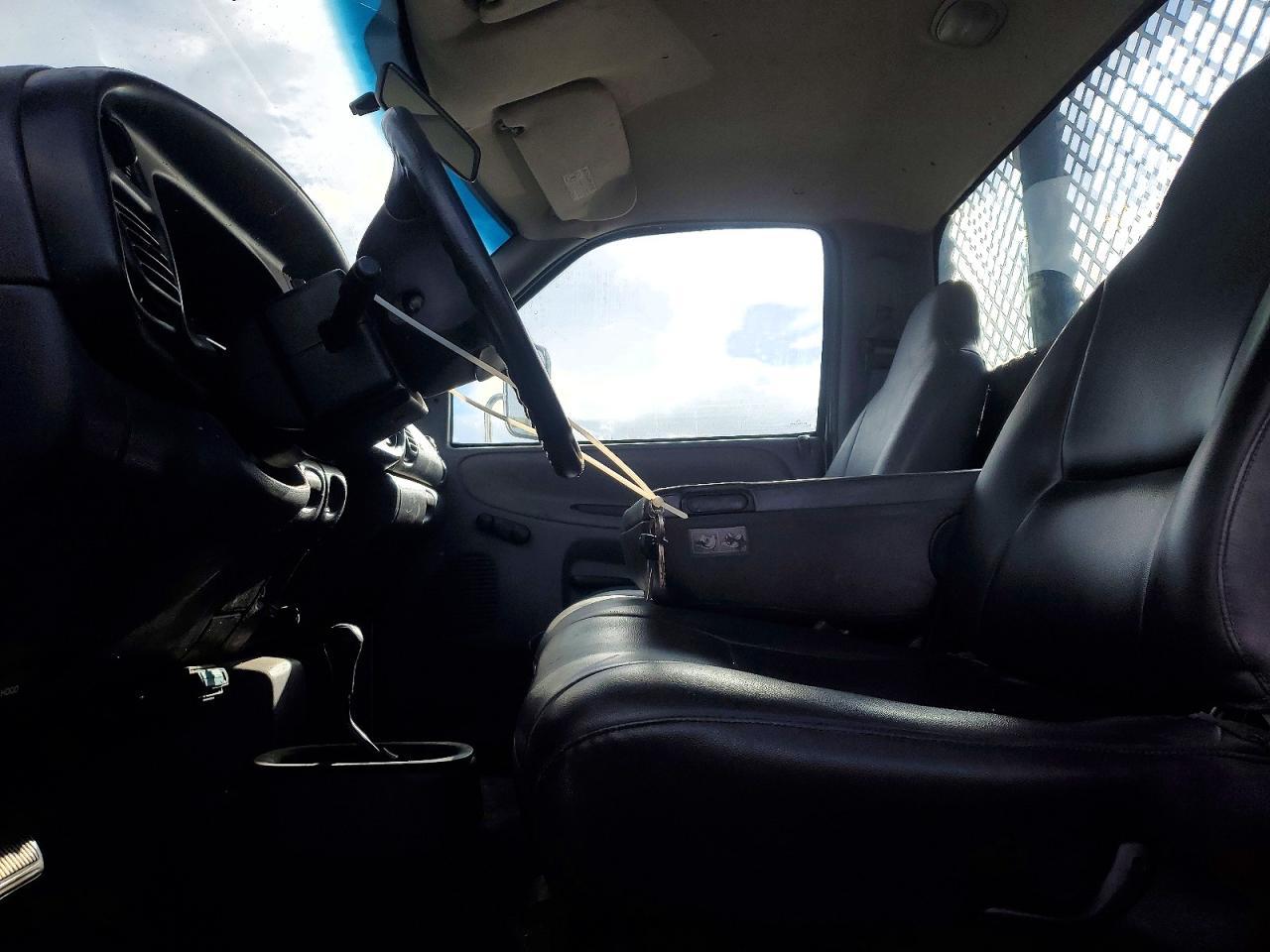 2000 Dodge RAM 3500 Flatbed Truck