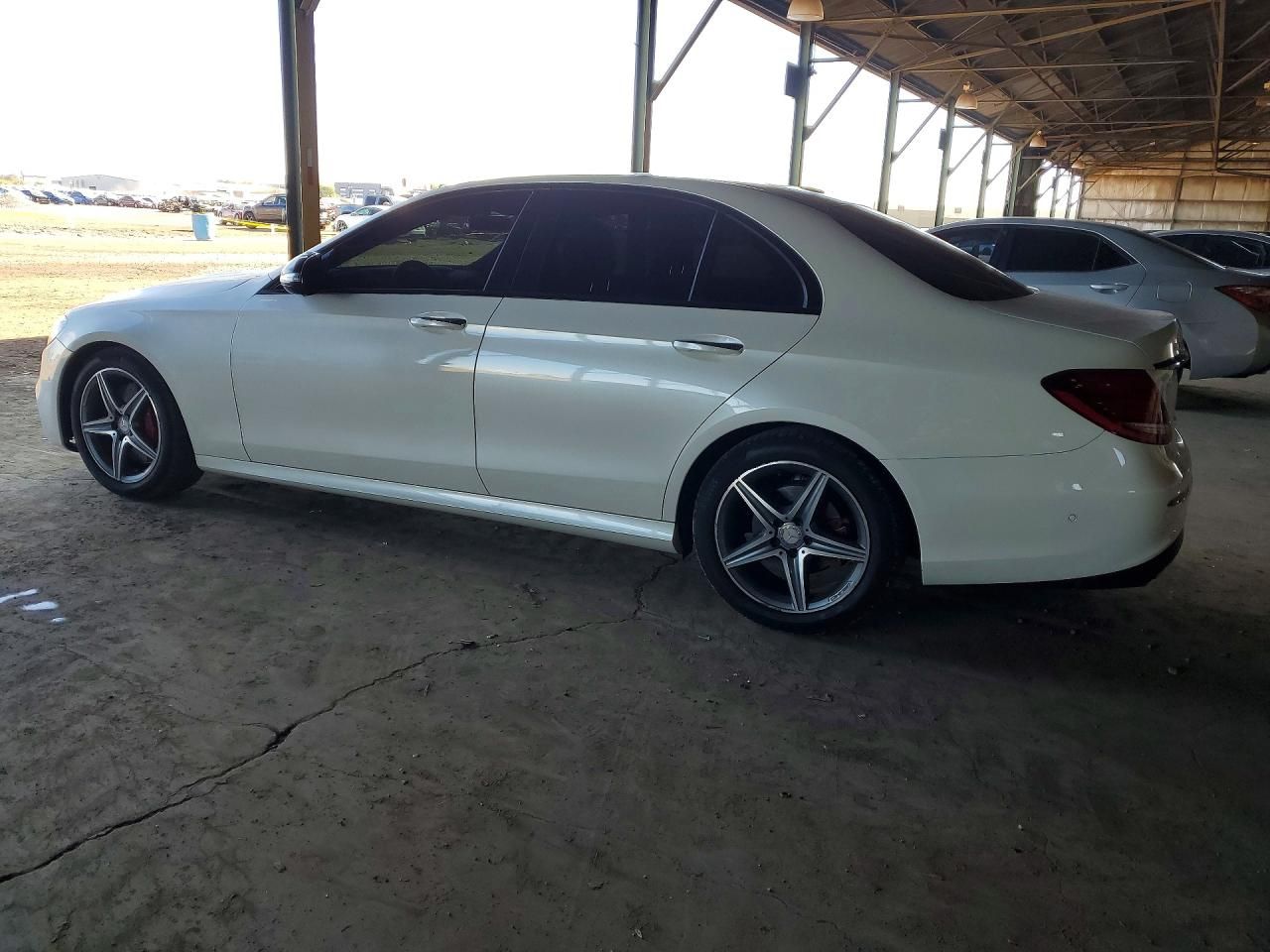 2017 Mercedes-Benz E 300