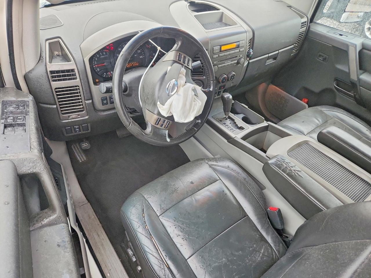 2004 Nissan Titan XE
