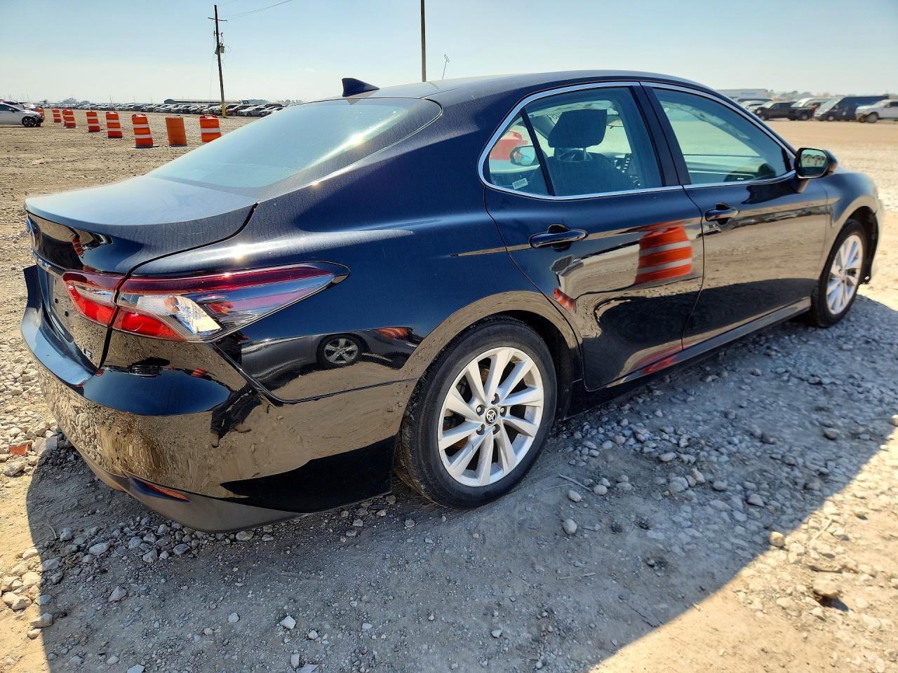 2023 Toyota Camry le