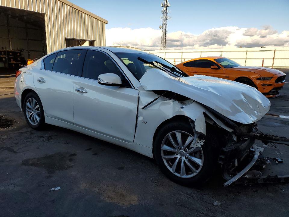 2015 Infiniti Q50 Base