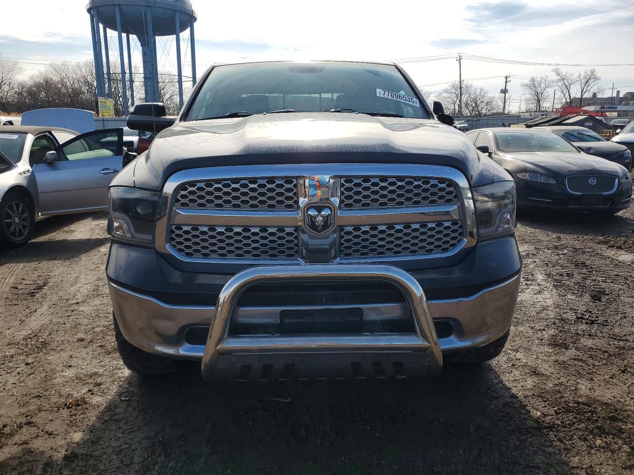2017 Dodge Ram 1500 slt