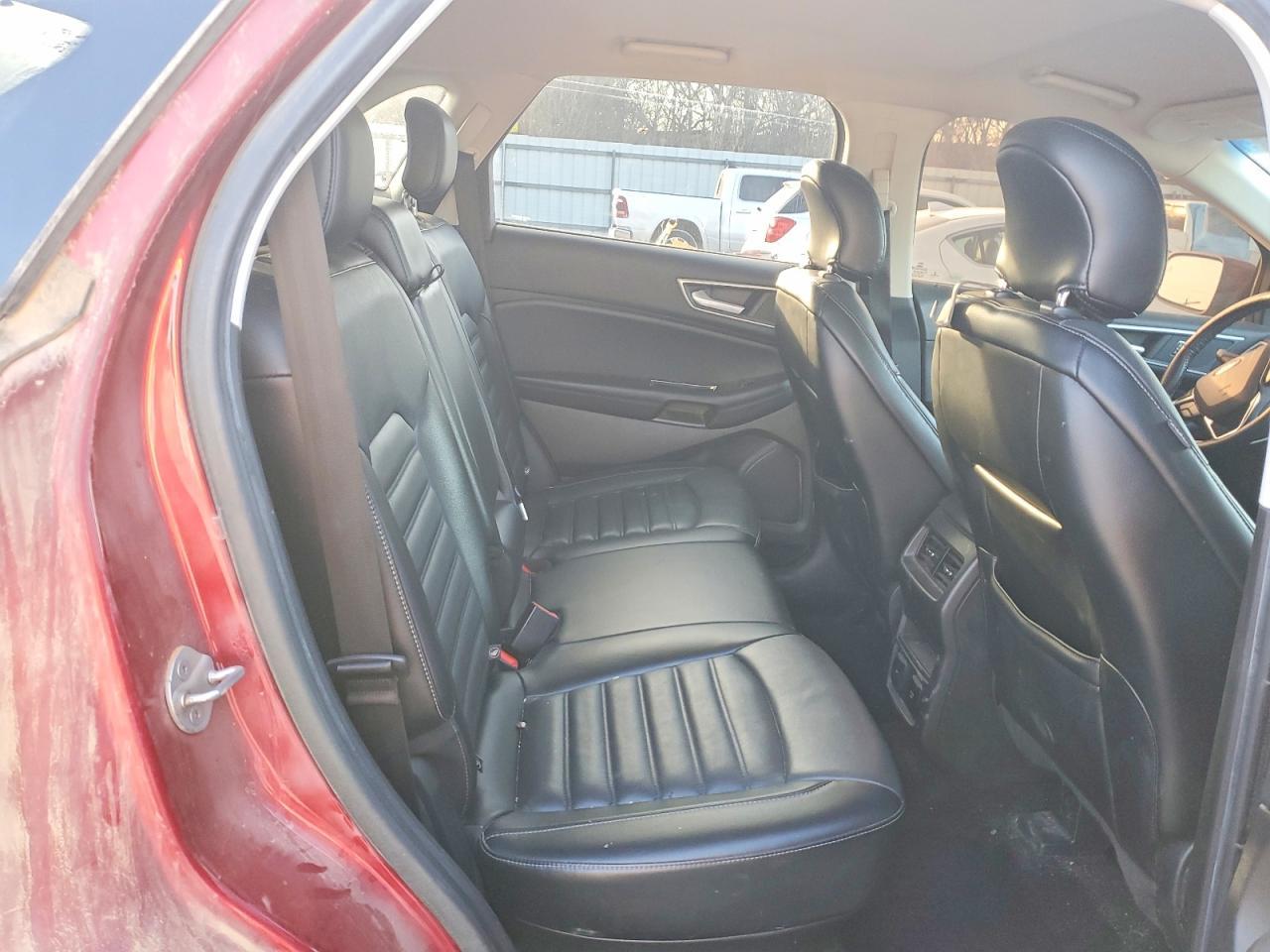 2017 Ford Edge sel