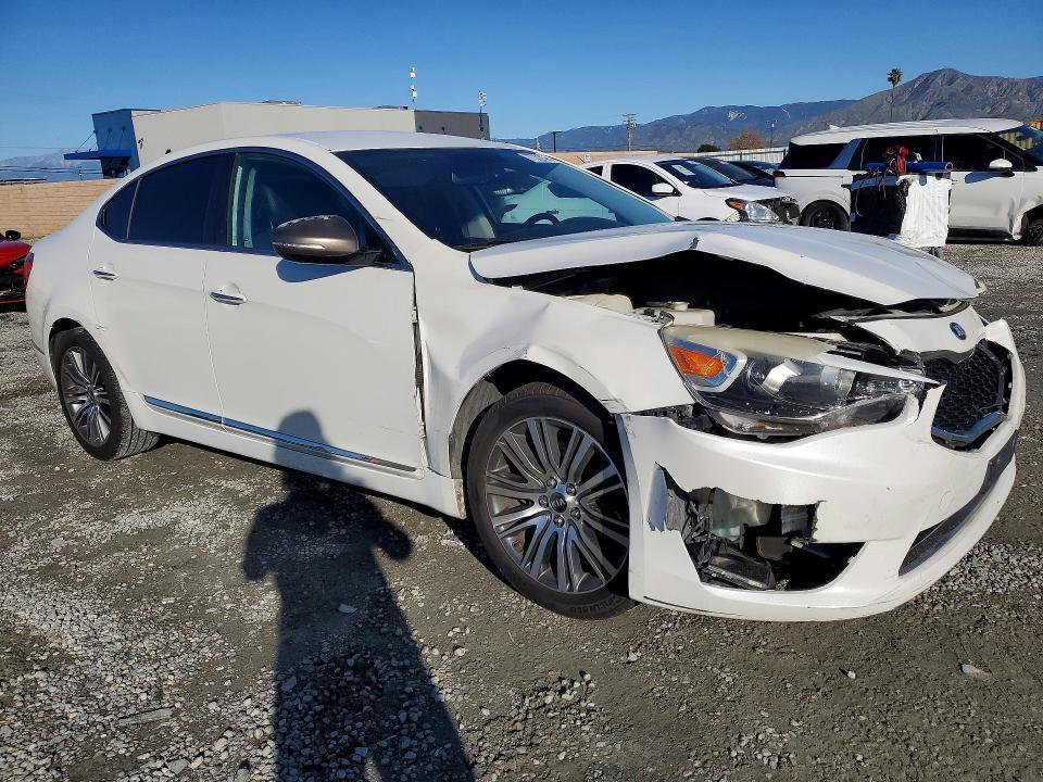 2015 KIA Cadenza Premium