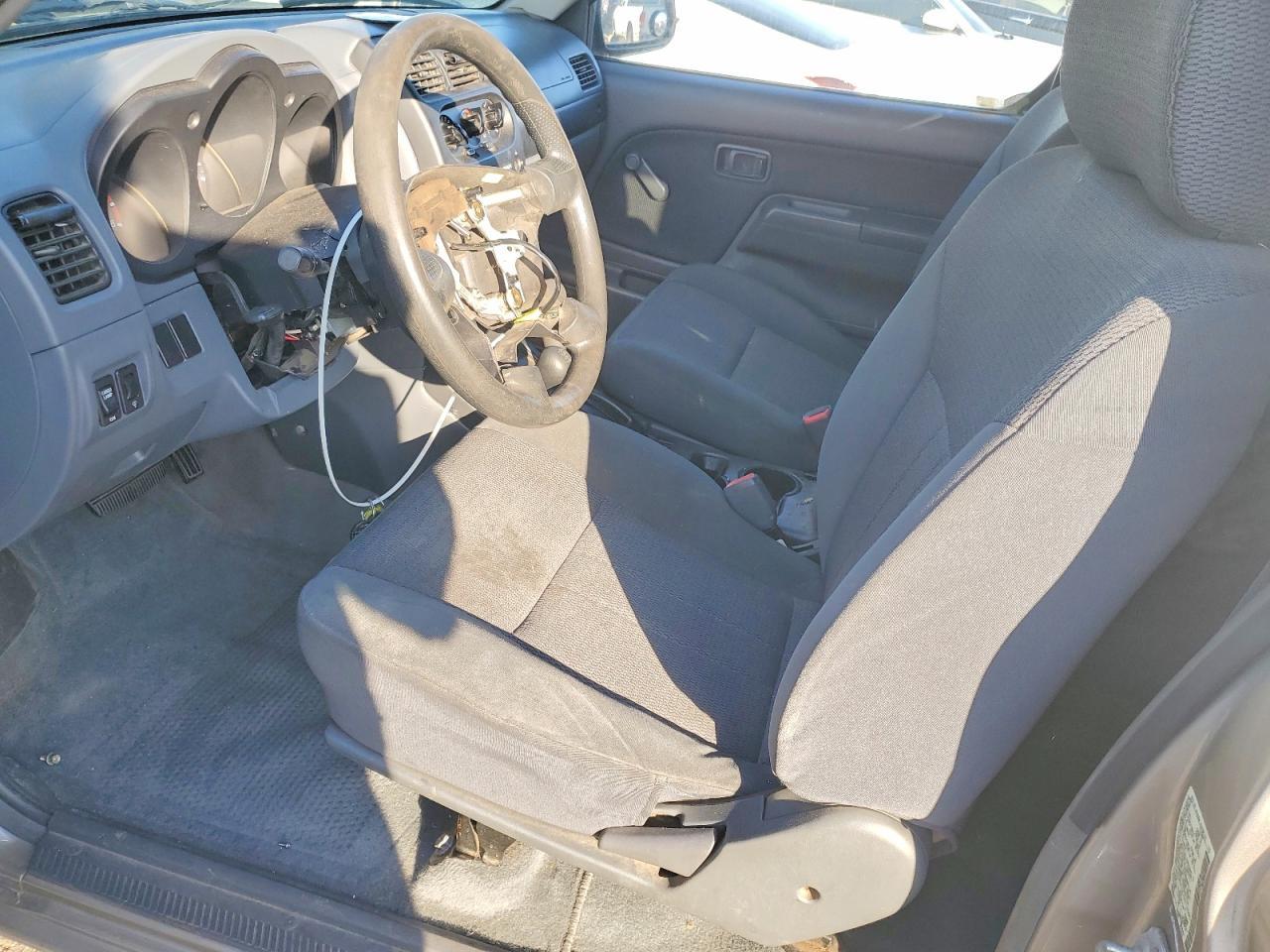 2003 Niss Frontier Xe-v6