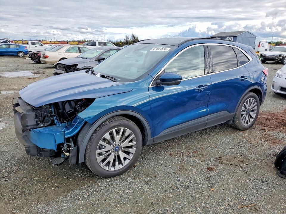 2020 Ford Escape Titanium