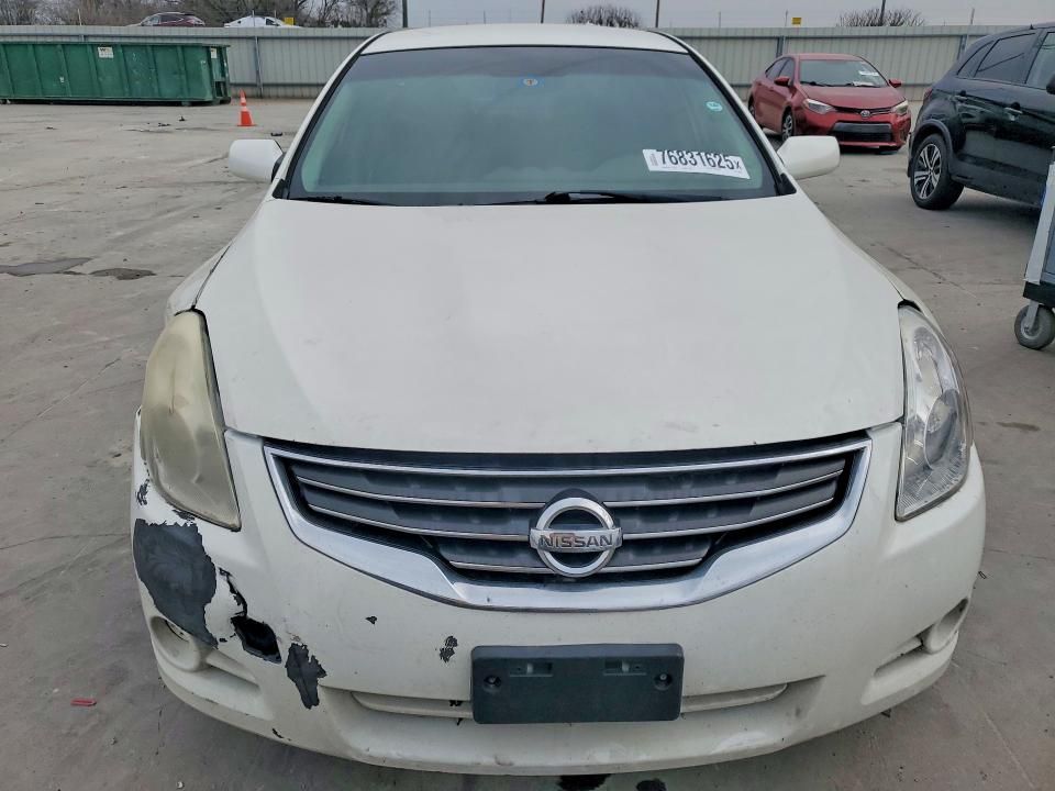 2010 Nissan Altima Base