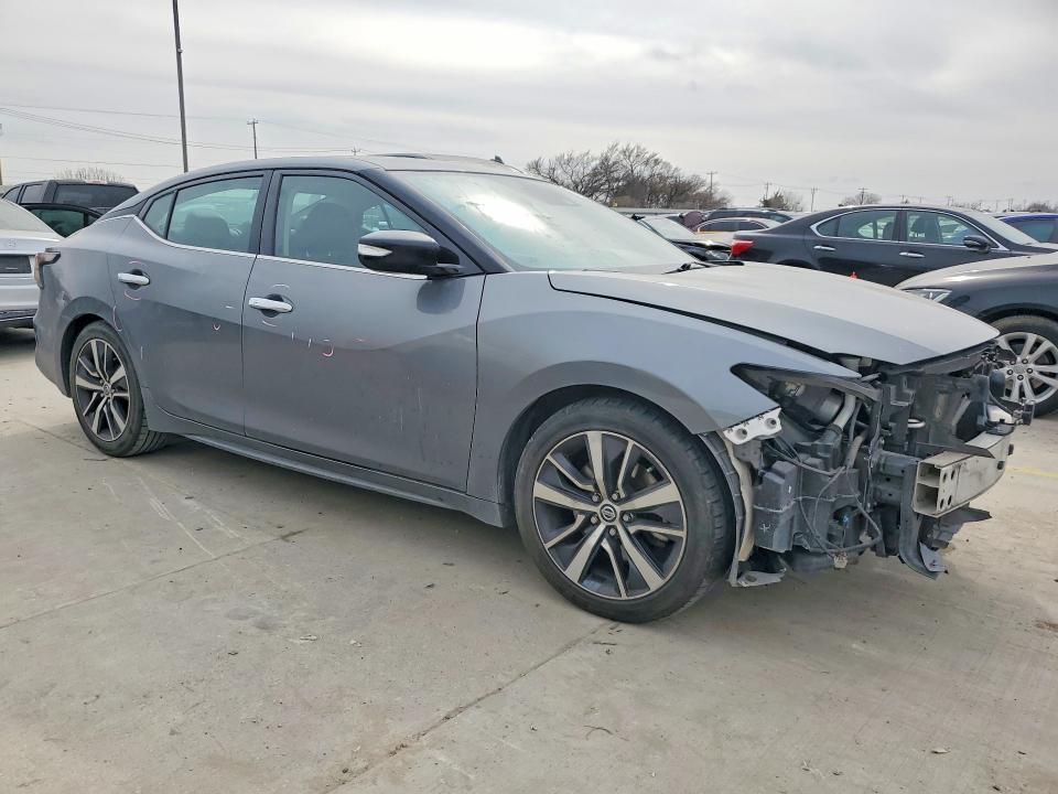 2020 Nissan Maxima sv