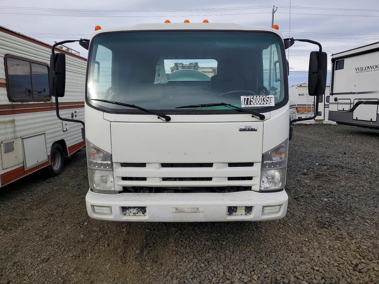 2014 Isuzu NPR HD