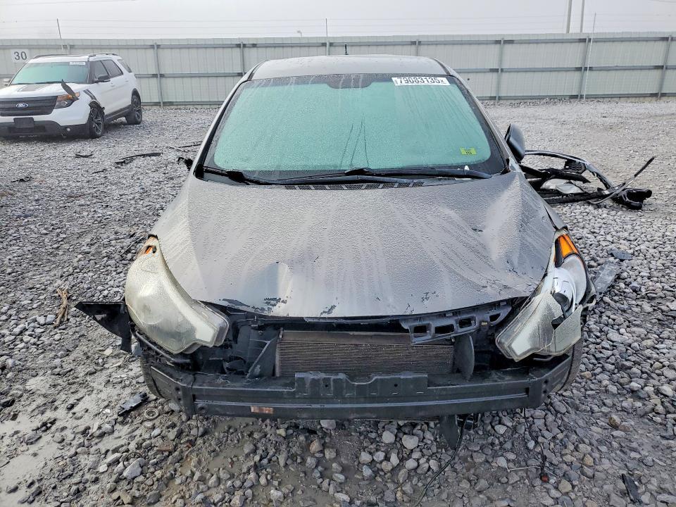 2016 KIA Forte5 lx